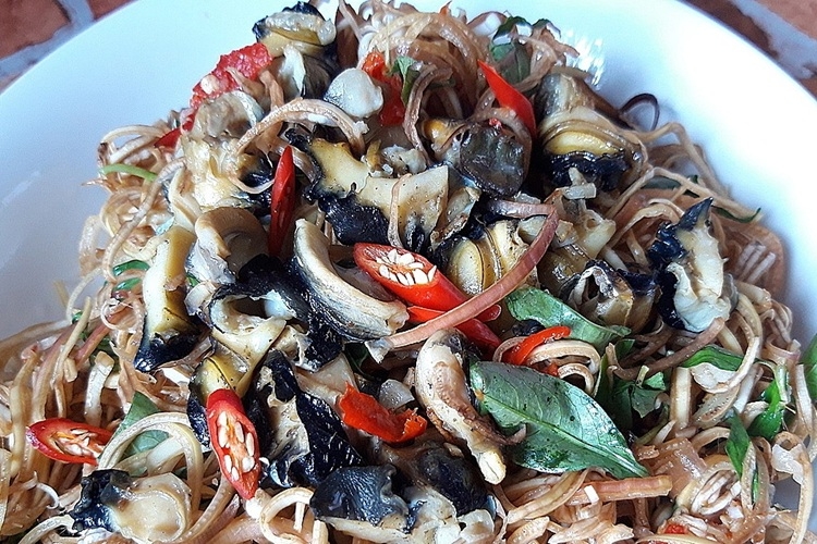 gỏi ốc bươu 5