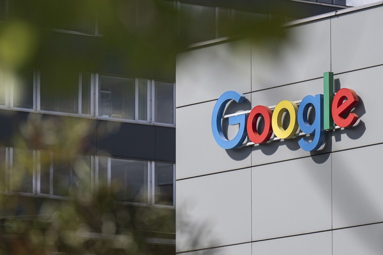 Google tiếp tục thỏa thuận tìm kiếm mặc cho vụ kiện chống độc quyền của DOJ