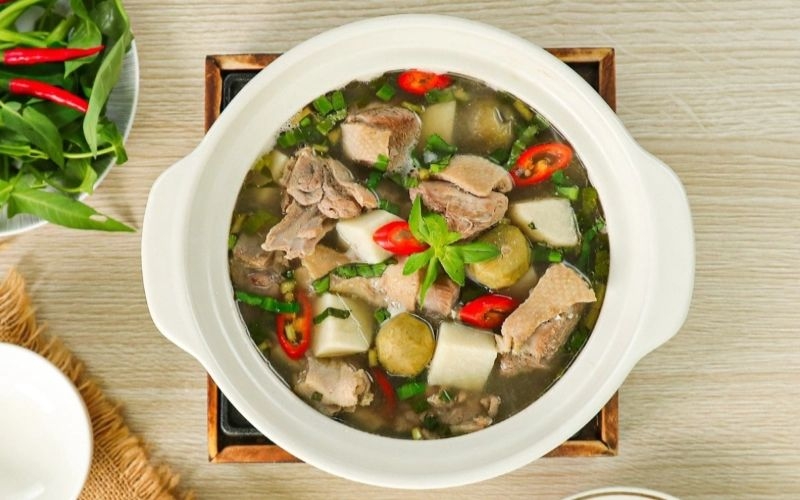 Món vịt om sấu cho mâm cơm bình dân ngày hè