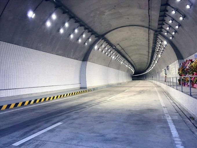 Hầm Hải Vân 4