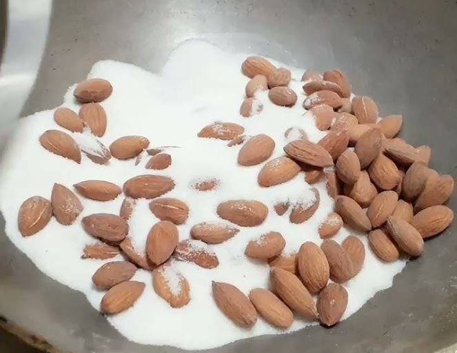 hạnh nhân rang muối 3