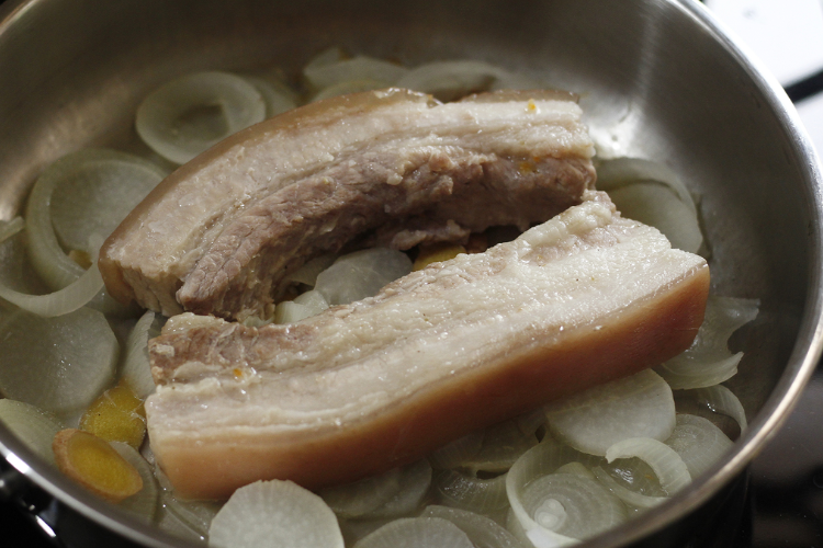 Hấp thịt lợn không cần nước hình 3