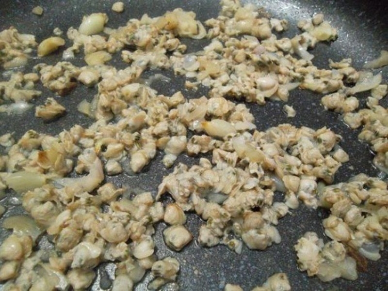 Hến xào mướp 5