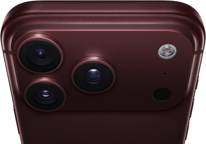 iPhone 18 Pro Max, màu đỏ burgundy (đỏ đậm), vỏ ngoài mặt sau, hệ thống camera Pro Fusion ở phía trên cùng, 3 ống kính, các lưỡi cắt khẩu độ thay đổi đóng một phần, đèn flash, micrô và LiDAR Scanner, vỏ ngoài mặt trên, ăng-ten mạng di động, các cạnh suờn phẳng, các viền bo tròn