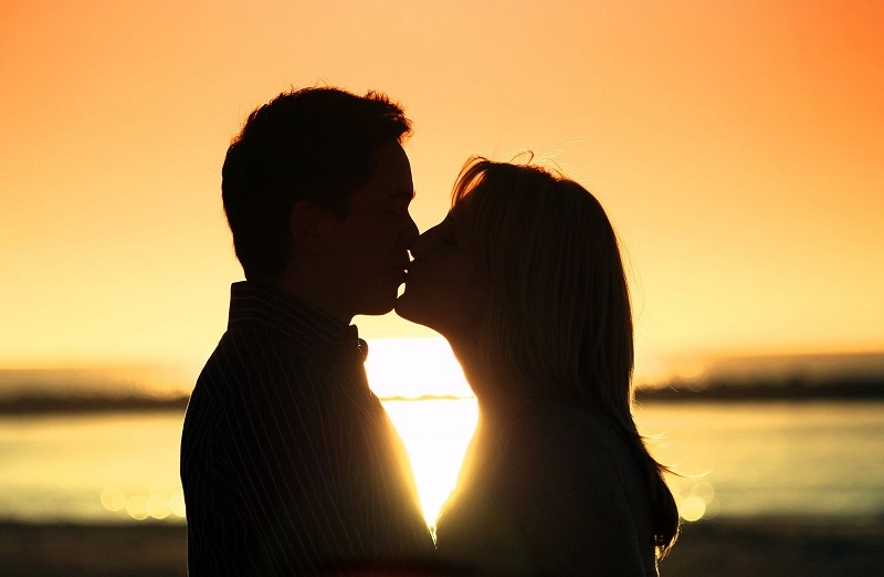 Hình ảnh cặp đôi yêu nhau cute hình 37