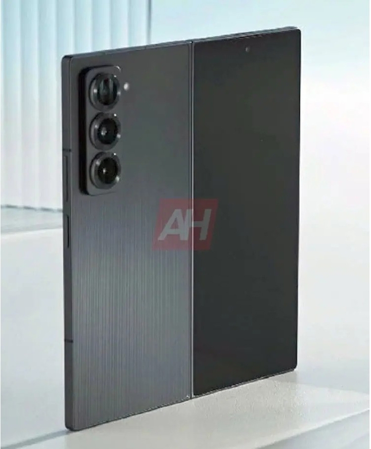 Hình ảnh đầu tiên của Samsung Galaxy Z Fold Special Edition trước khi chính thức ra mắt