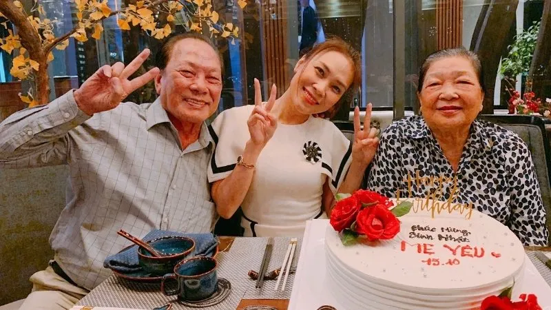hinh-anh-gia-dinh-15.png
