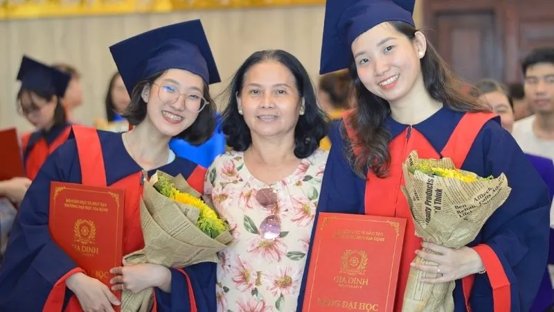 hinh-anh-gia-dinh-25.png