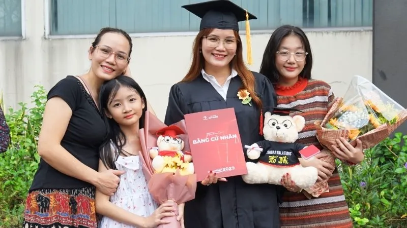 hinh-anh-gia-dinh-27.png