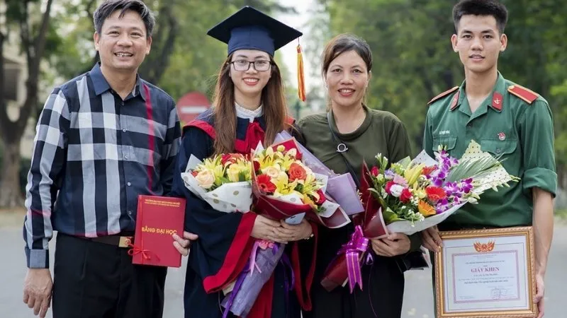 hinh-anh-gia-dinh-30.png