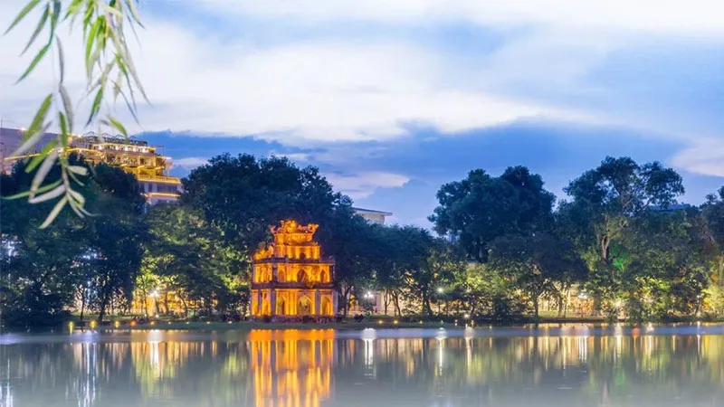 hinh-anh-ho-guom-16.png