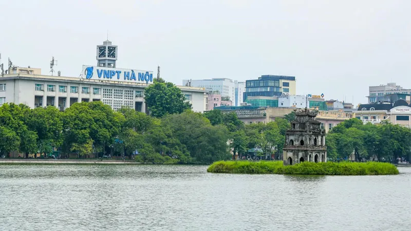 hinh-anh-ho-guom-18.png