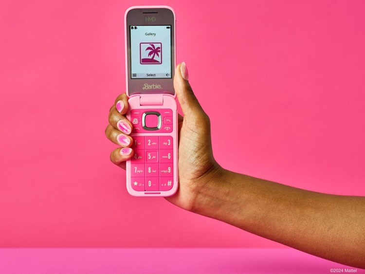 HMD ra mắt điện thoại Barbie: Tất cả đều Hường, có hai nắp lưng thay thế