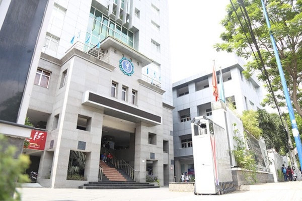 Học phí Đại học Luật TP HCM 2025 hình 5