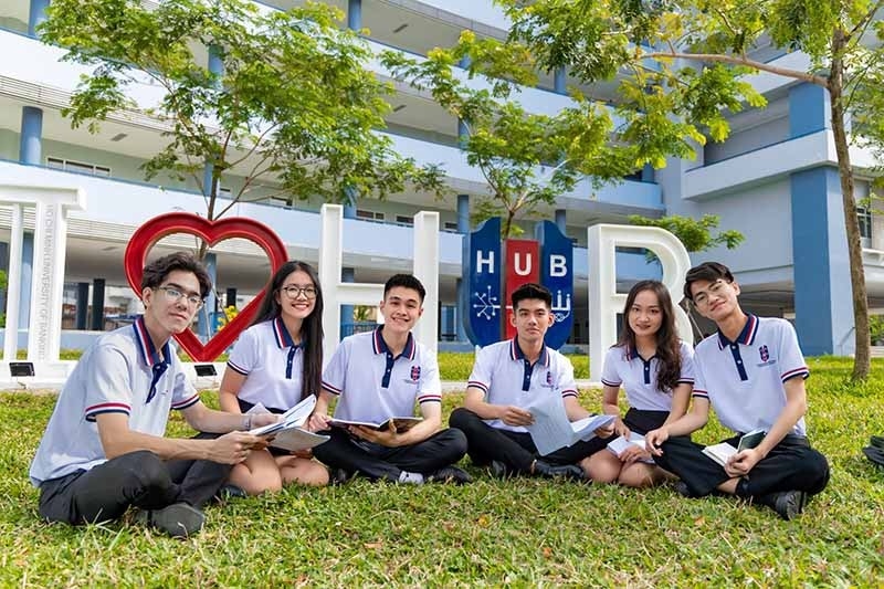 học phí Đại học Ngân hàng hình 4