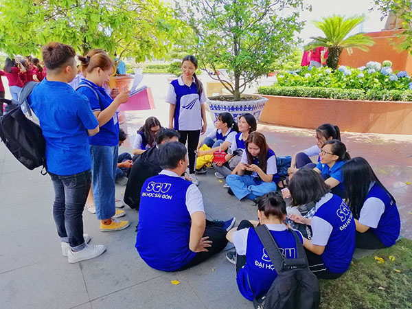 học phí đại học Sài Gòn 4
