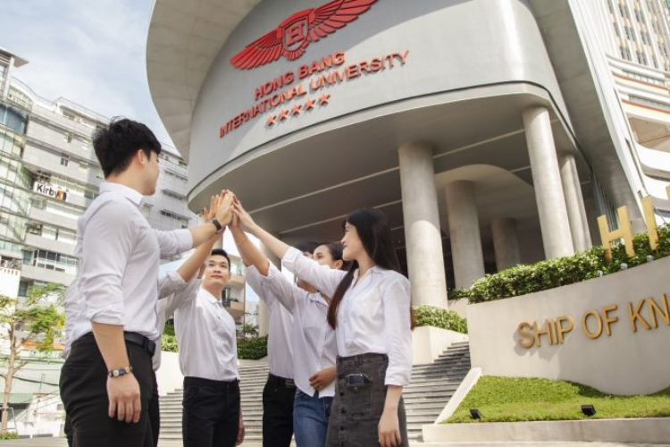 Học phí Hồng Bàng 2025 hình 4