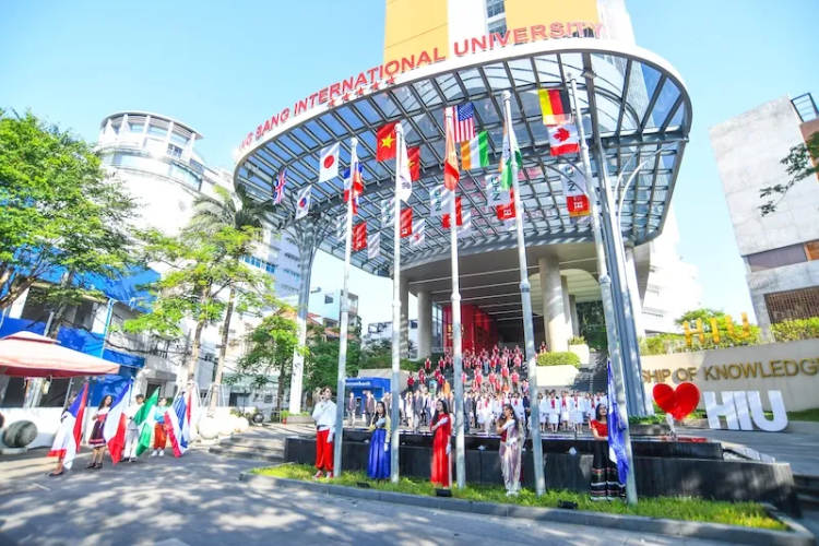 Học phí Hồng Bàng 2025 hình 5