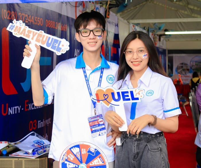 Học phí UEL 5
