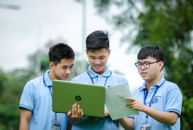 Thông tin học phí UIT mới nhất cho từng ngành.