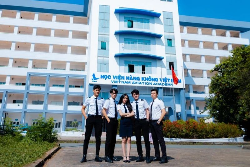 Học viện Hàng không học phí ảnh 6