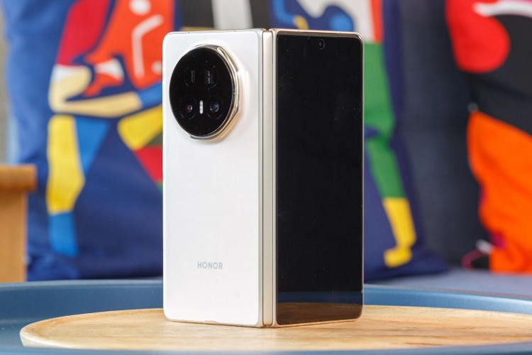 HONOR Magic V5 chính thức ra mắt tại Romania vào ngày 12 tháng 8