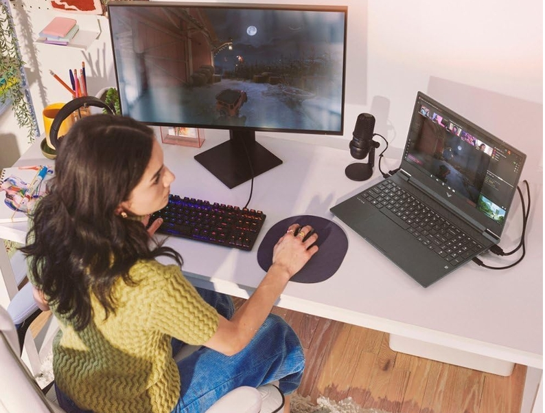 Thiết kế gaming mạnh mẽ nhưng vẫn dễ sử dụng hằng ngày