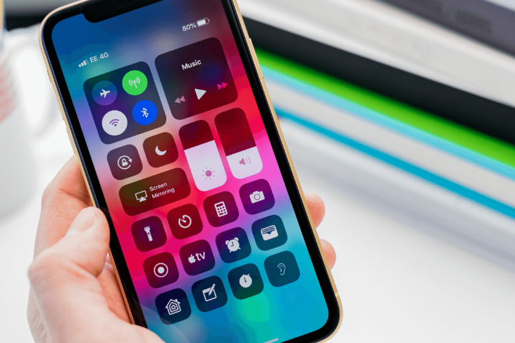 Tắt tự động thay đổi độ sáng màn hình iPhone hình 6