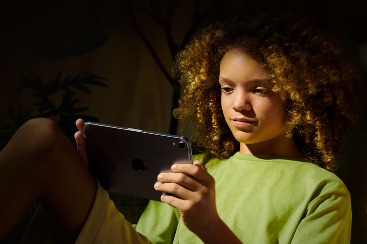 iOS 26 nâng cấp kiểm soát trẻ em: Phải xin phép bố mẹ trước khi nhắn số lạ