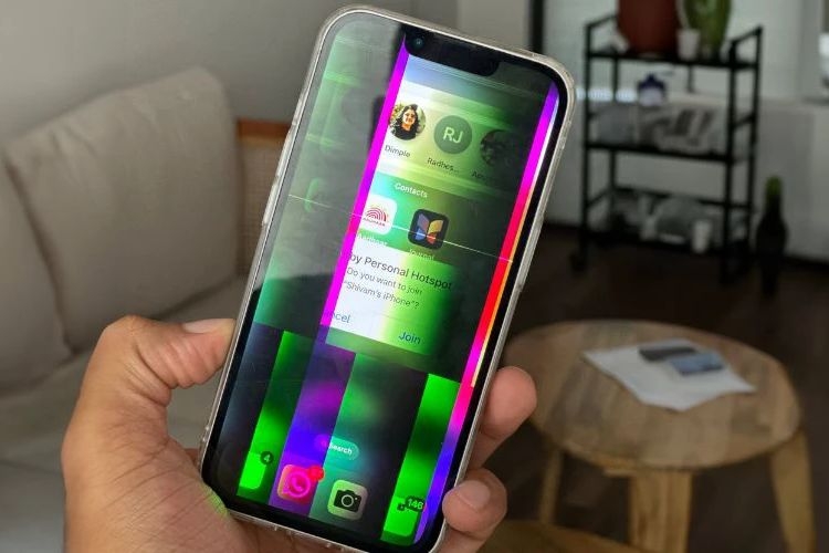 iphone-12-pro-max-bi-chop-man-hinh (5).jpg