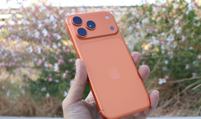 Khám phá iPhone 17 Pro Max màu Cam Vũ Trụ (hình 2)