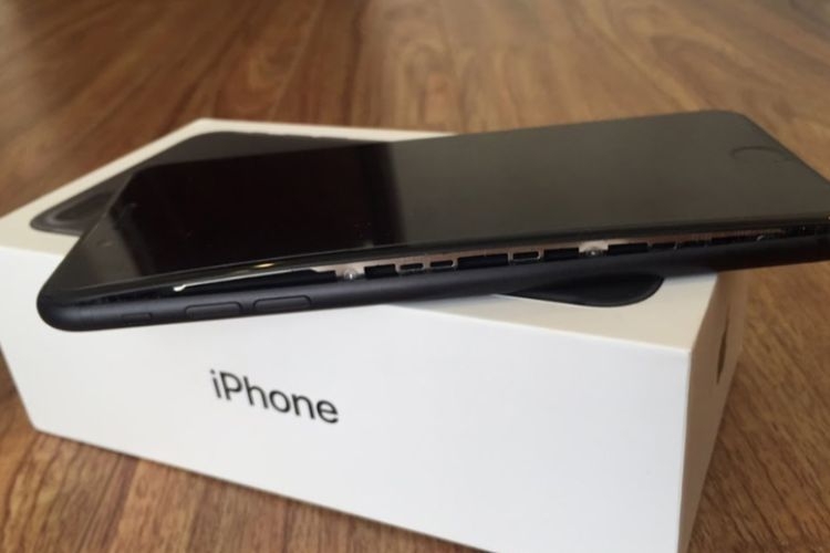 iphone-bi-cong-man-hinh (2).jpg