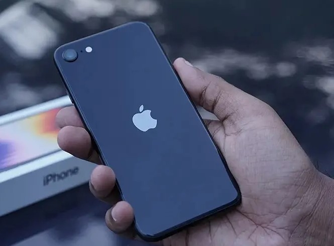Lưu ý khi sử dụng eSIM trên iPhone SE