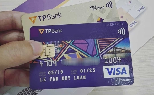Phí phát hành lại thẻ