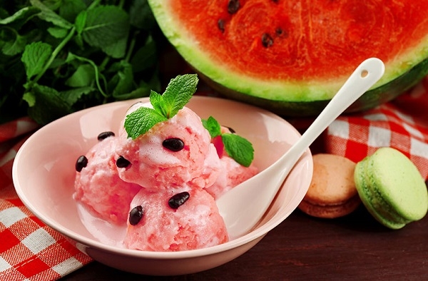 kem sữa chua dưa hấu - hình 5