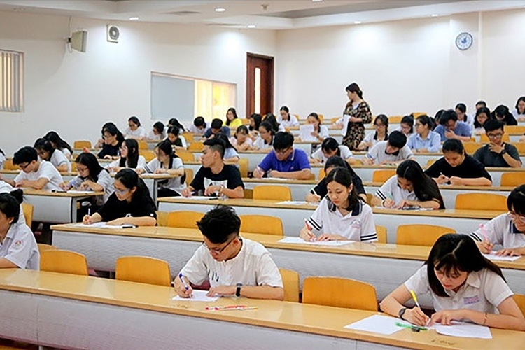 Khi nào có giấy báo dự thi tốt nghiệp THPT 2025 hình 3