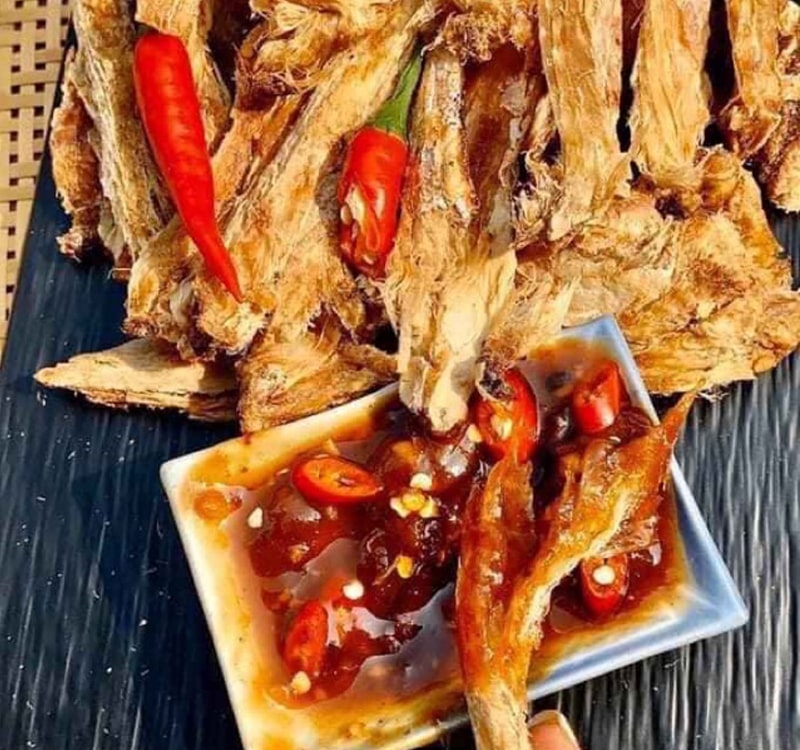 khô cá đuối rim tỏi ớt 4