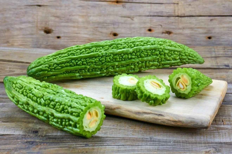 Khổ qua bao nhiêu calo? Giá trị dinh dưỡng và cách ăn khổ qua tốt cho sức khỏe