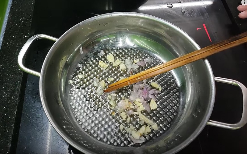 khoai tây xào tỏi (hình 2)