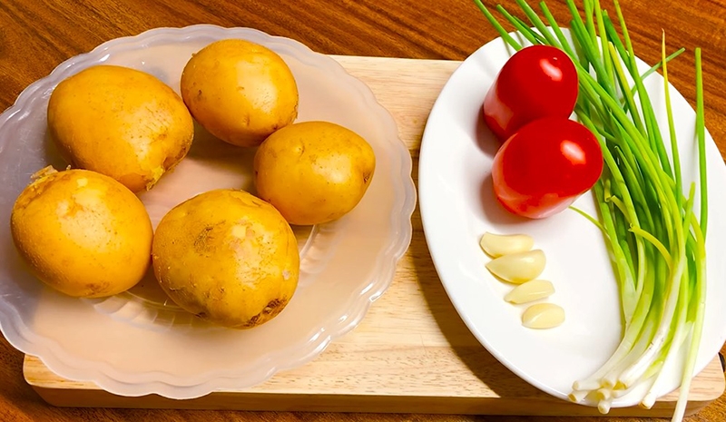 khoai tây xào tỏi (hình 6)
