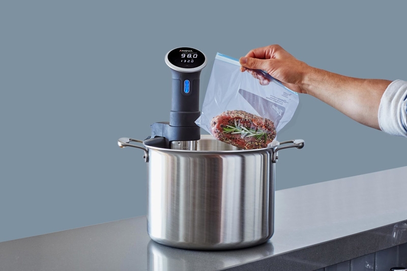 Kĩ thuật nấu chậm sous vide là gì?