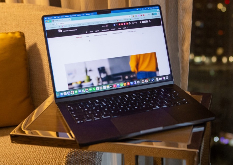 Hiệu năng MacBook Pro M5 trong thiết kế gọn gàng