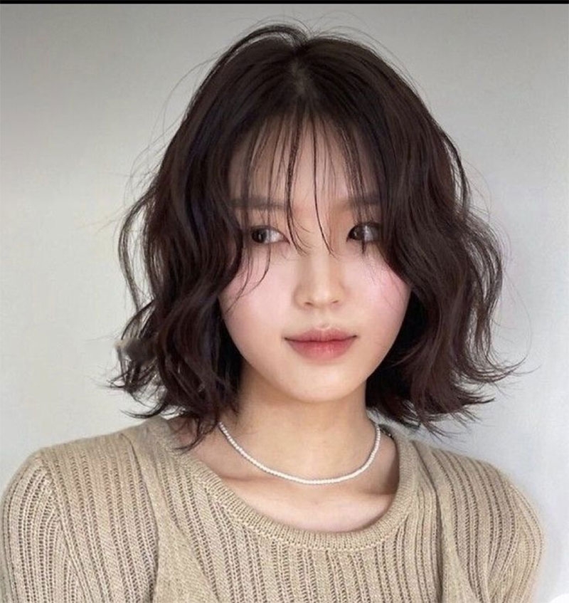 Kiểu tóc xoăn cho mặt tròn béo hình 2