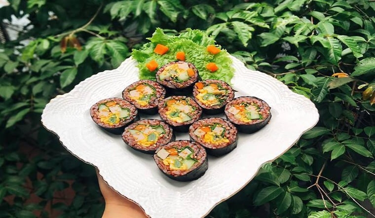 kimbap gạo lứt hình 5