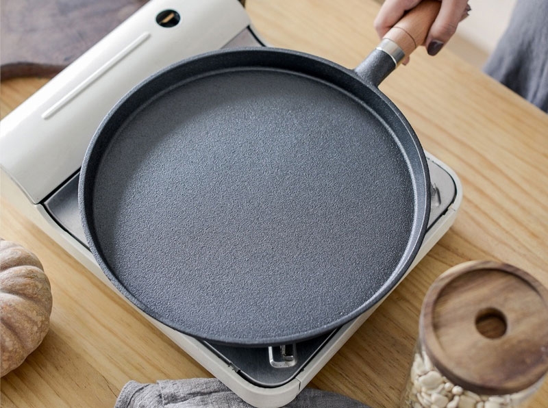 Kinh nghiệm chọn chảo gang phù hợp với nhu cầu hình 1