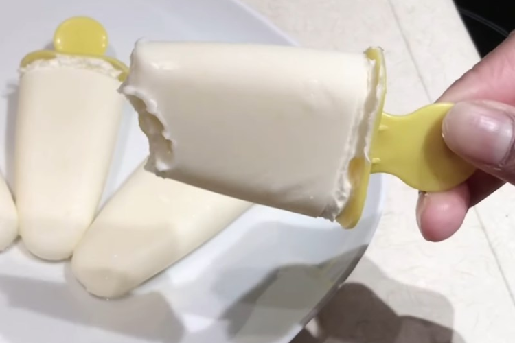 làm kem từ sữa tươi Vinamilk 1
