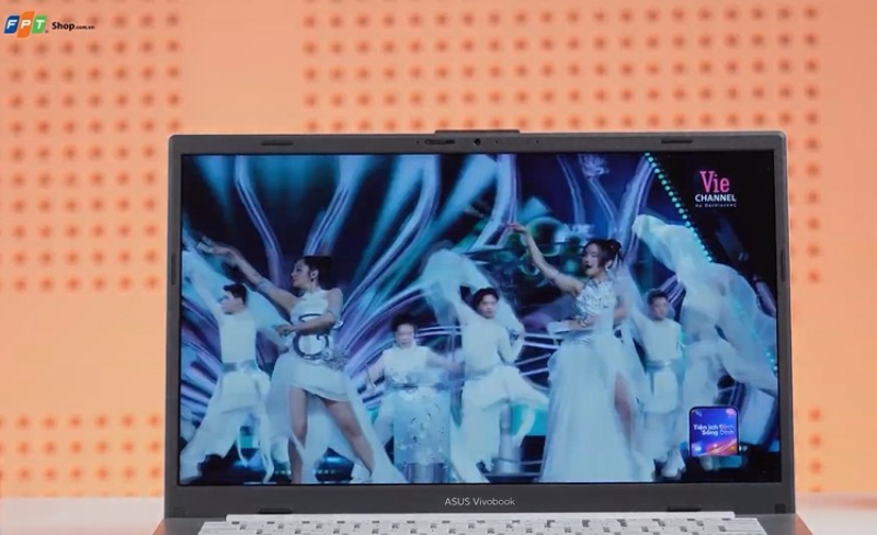 laptop AMD Ryzen 5 7520U - hình 1