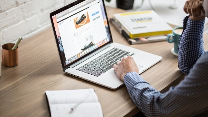 laptop cho sinh viên kinh tế dưới 15 triệu 2025 (hình 2)
