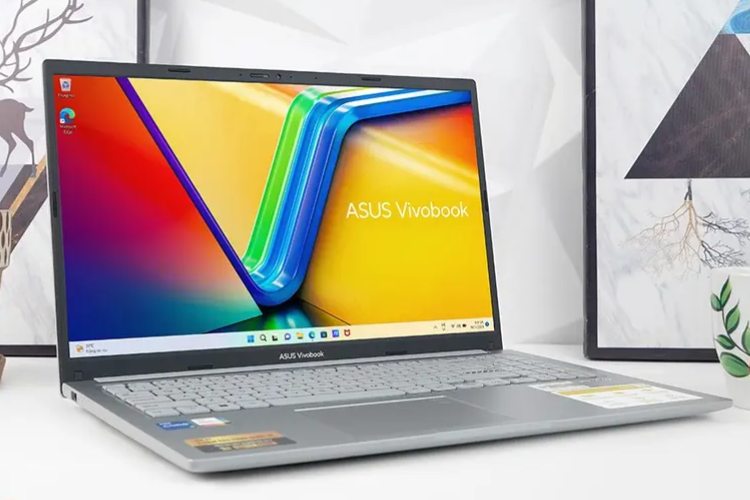 laptop cho sinh viên ngành kinh doanh quốc tế 2025 2