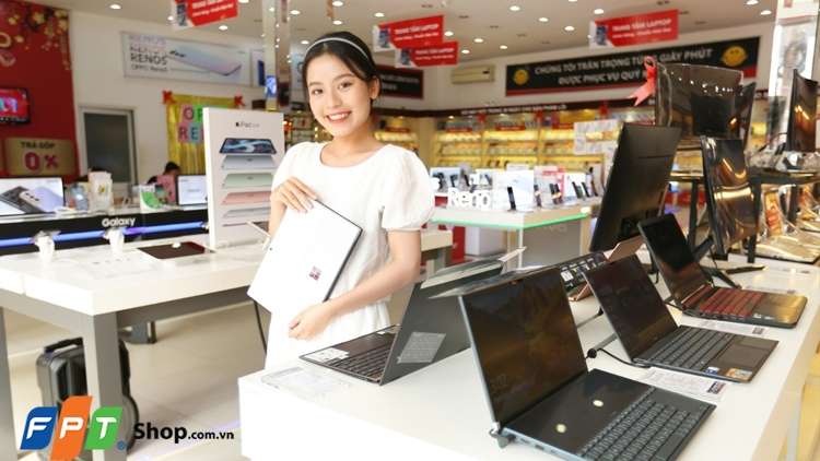 Tận dụng các ưu đãi để mua được chiếc laptop giá tốt
